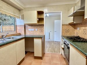 Kitchen- click for photo gallery